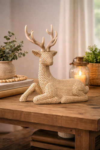 Resin stag ornament with - stag,