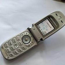 SIMPLE ELDERLY SENIOR CHEAP KIDS SPARE CHEAP MOTOROLA V220 UNLOCKED