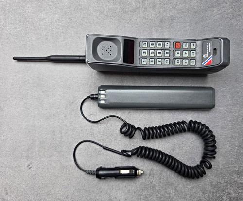 Motorola independent dynatac - motorola,