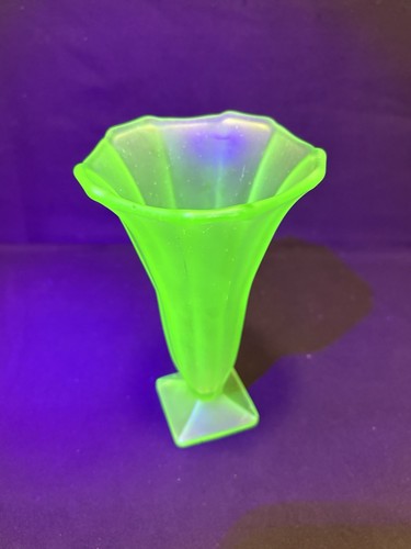 Vintage bagley frosted uranium - vintage,