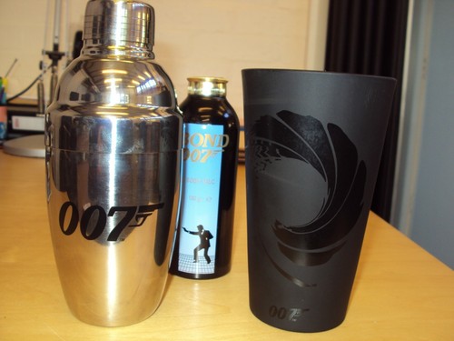 James bond 007 - 007, memorabilia