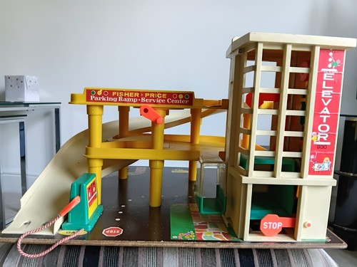 Fisher price vintage garage - fisher-price,