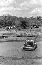 Jack Simonian Peter Huth Renault 17 Gordini Safari Rally Kenya Mar- Old Photo 5