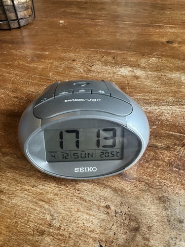Seiko qhl023a lcd alarm clock - qhl023a,