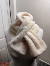 S7 Star Cream Faux Fur Scarf