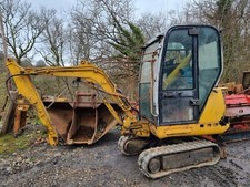 Case 16 maxi Mini Digger