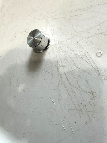 Tuning knob for - for,