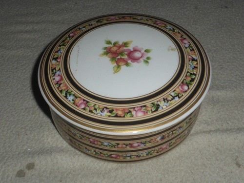Vintage wedgewood clio round - wedgewood,