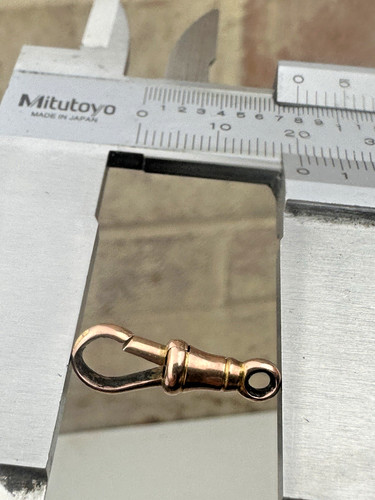 Antique 9ct gold dog - gold, clip