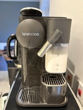 De'Longhi Nespresso Lattissima