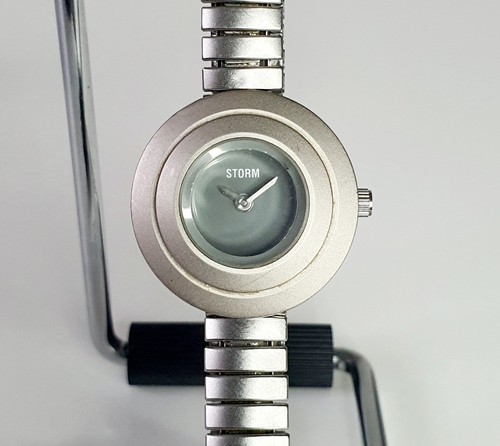 Vintage storm ufo shaped watch - vintage,