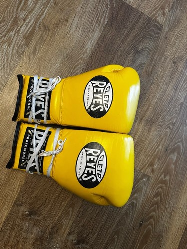 Cleto reyes boxing gloves 14oz - cleto,