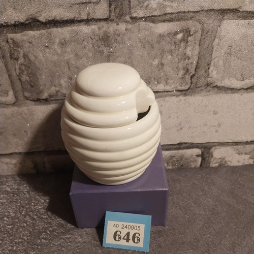 White ceramic lidded honey - lidded,