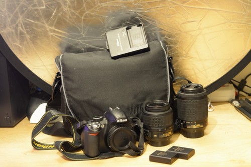 Nikon d3100 2mp dslr - nikon,