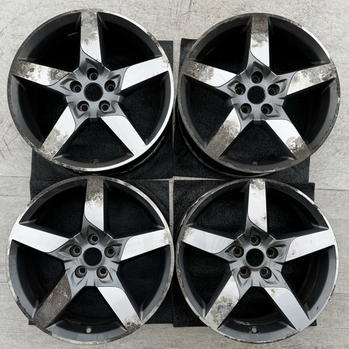 Genuine jaguar xe gunmetal - 18",