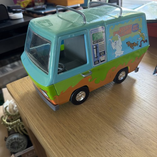 Scooby doo mystery machine - scooby-doo,