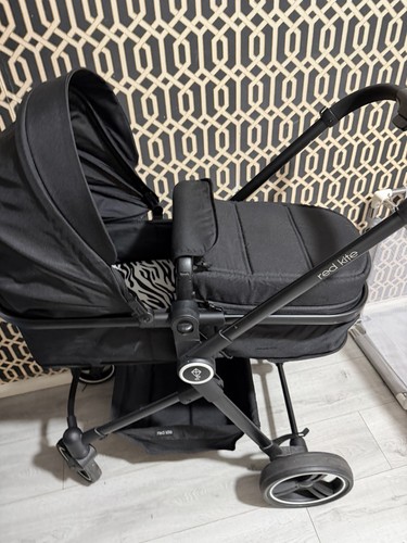 Red kite black single pram - red,