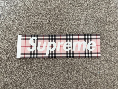 Supreme ss22 burberry box - supreme, logo