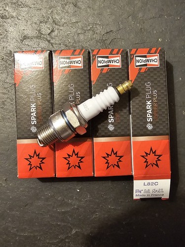 New champion spark plug set - new,