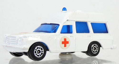 Corgi binz ambulance - binz,