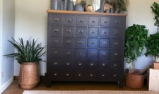 Merchant chest of drawers -