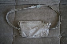 Pacsafe Coversafe 100 Waist Wallet - Grey