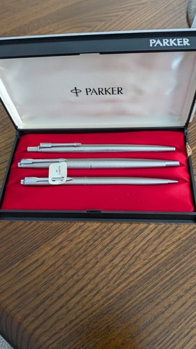 Vintage 1975 parker - vintage,