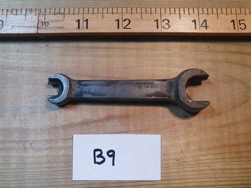 Vintage multi spanner old hand - vintage,