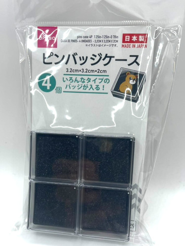 New daiso pin badge - new, display