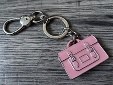THE CAMBRIDGE SATCHEL COMPANY PALE PINK ENAMEL SATCHEL KEYRING / BAG CHARM