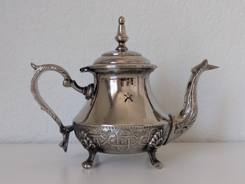 Traditional moroccan footed - traditional,