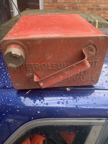Shell gallon petrol can - 2,