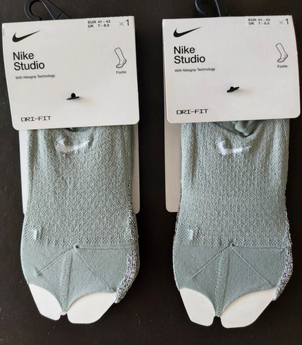 Pairs nike studio footie - 2,