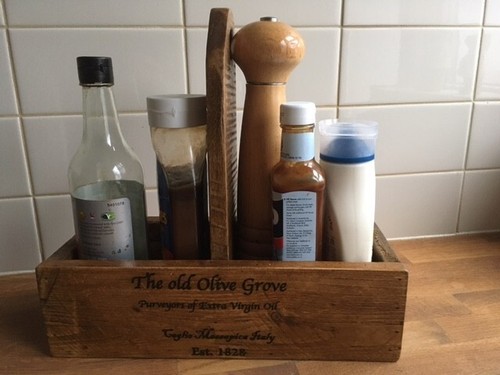 Condiments sauce bottle holder - sauce,