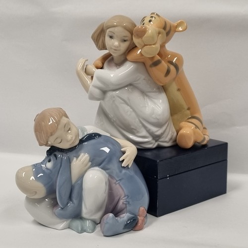 Nao lladro disney hugs - disney, "hugs