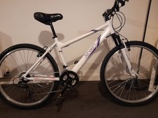 Light weight aluminium ladies/girls mountain bike