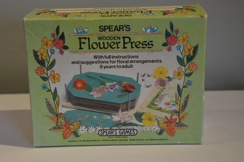 Spears boxed wooden flower - spears,