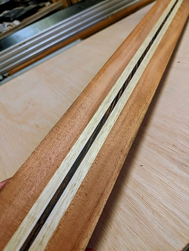 Laminated guitar neck ply - laminated, 7-ply