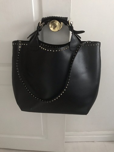 Zara large real - large,