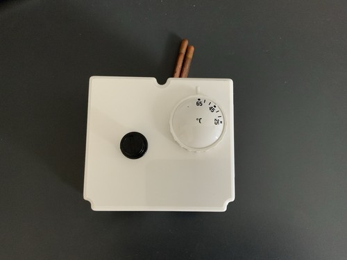 Dual thermostat for - dual, unvented