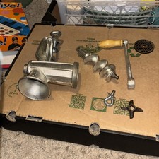 8 Inch Cast Iron Meat Mincer