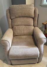 Electric Riser And Recliner