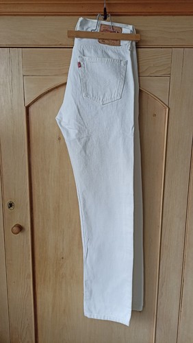 Vintage 1990s levis - 501, white