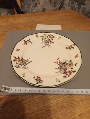 Royal doulton old - leeds, sprays