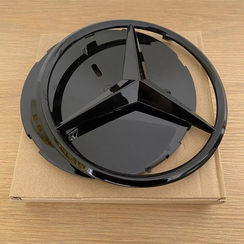 Mercedes black front grill - front,