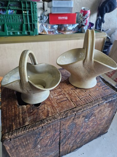 Pair vintage hillstonia - pair,