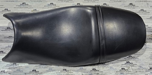 Triumph 600 seat - 600,