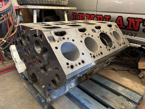 Scania engine block - engine,