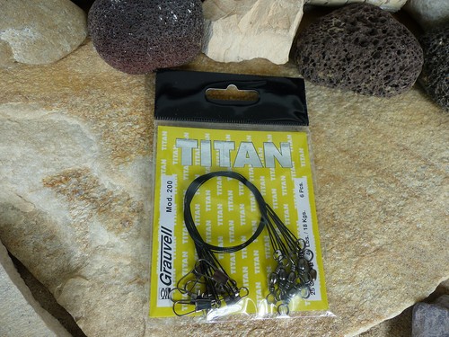 Titanium steel leader with - titanium,