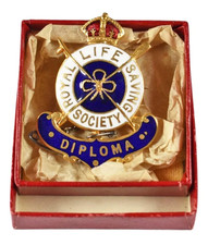 Vintage Old Boxed Royal Life Saving Society Diploma Award Enamel Brooch Badge